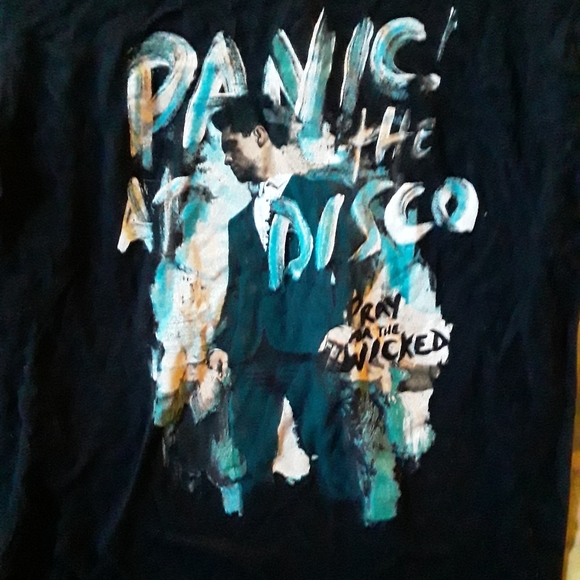Panic At The Disco, Medium Band Teeshirt Promoting "Pray For The Wicked" Album - Picture 5 of 12